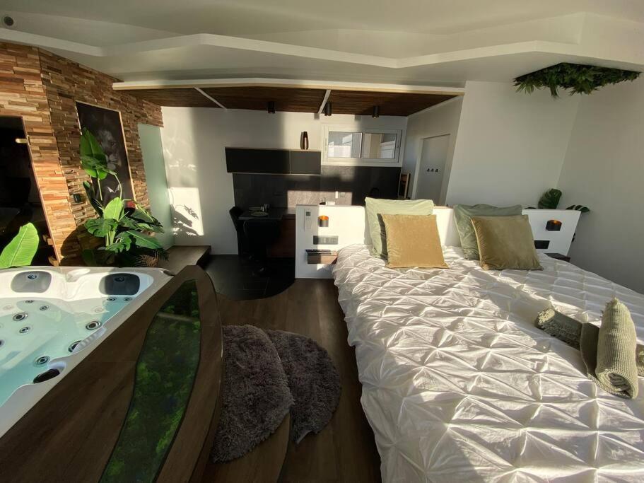 Sunset Apartamento Six-Fours-les-Plages Exterior foto